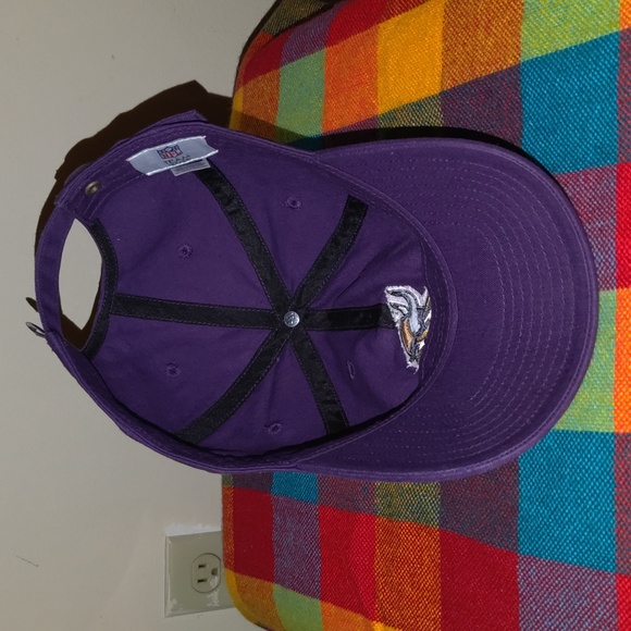 NFL Team Apparel NFL Minnesota Vikings Embroidered Logo Strapback Hat Cap OSFA main image 4